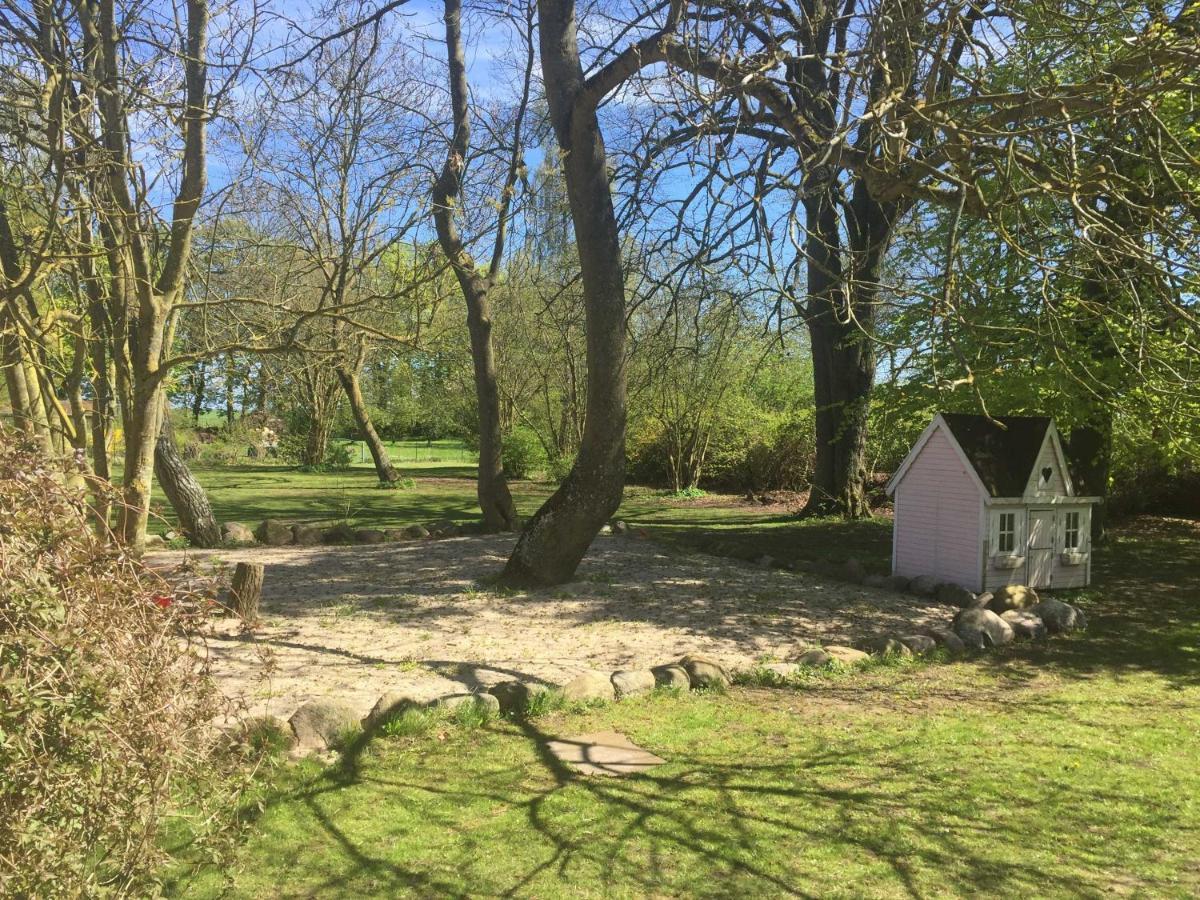 Ferienhaus 1 _ Ferien Im Gutspark Mattchow Dış mekan fotoğraf
